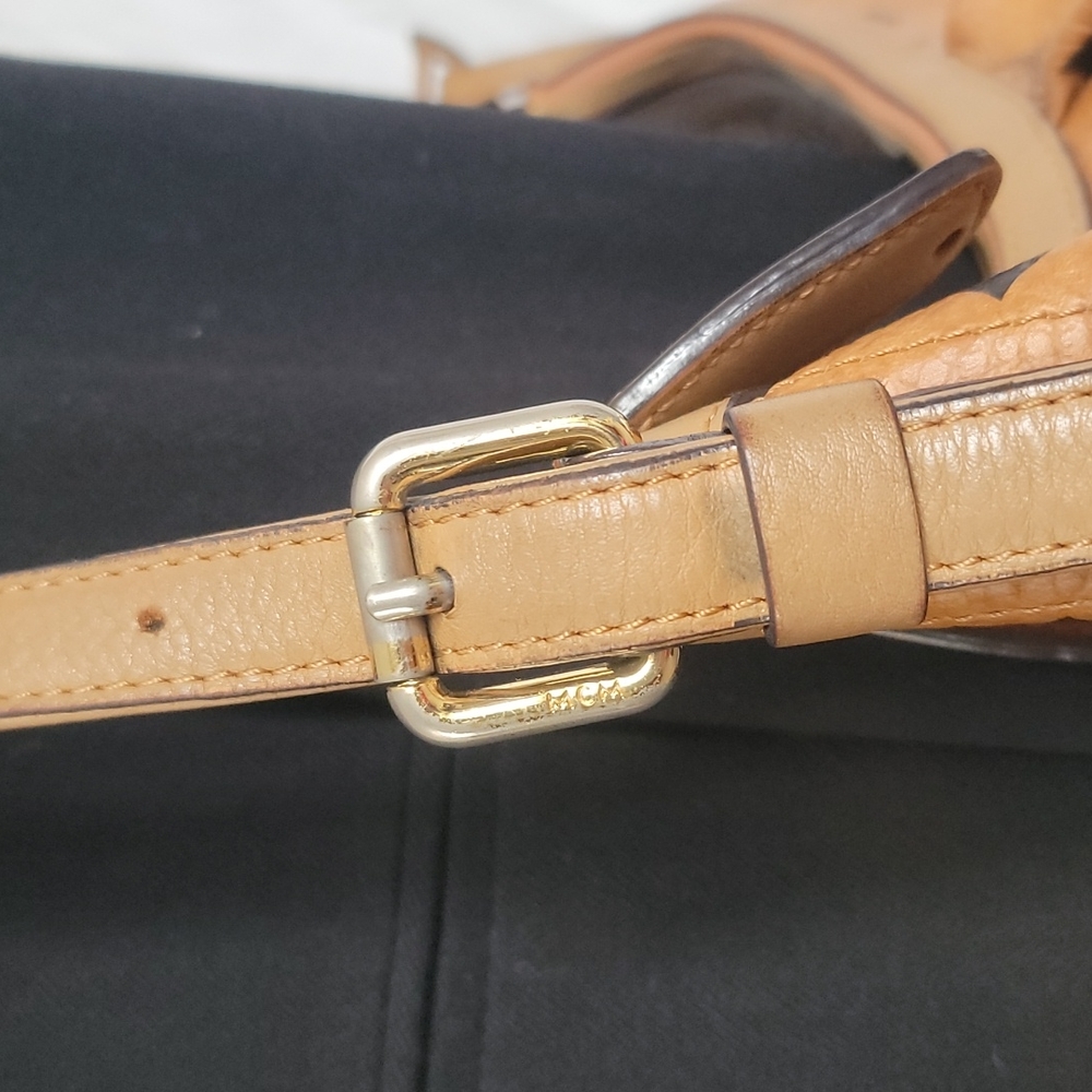 MCM Authentic - Picture 2 of 13